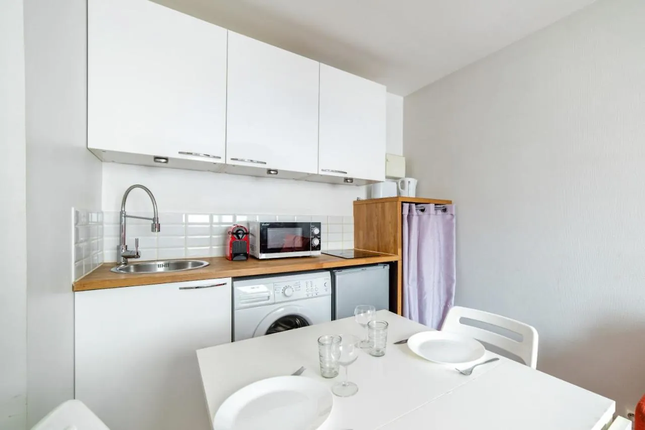 Studio Folleto - Welkeys Apartment Lyon 0*,